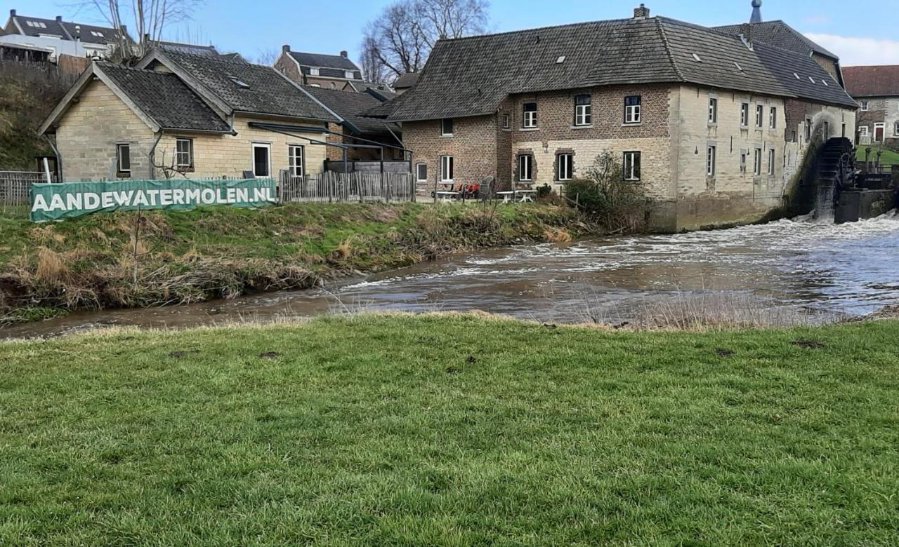 Aan De Watermolen Vakantiewoningen Wijlre Eksteriør billede